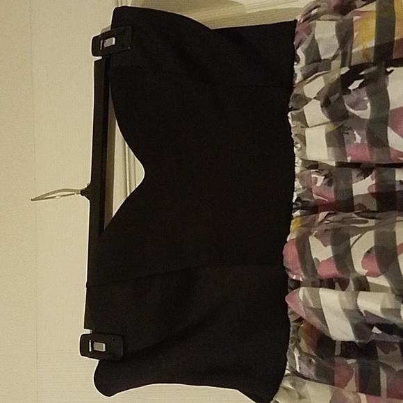 Dress - Picture 3 of 4